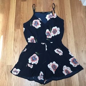 Lydelle romper